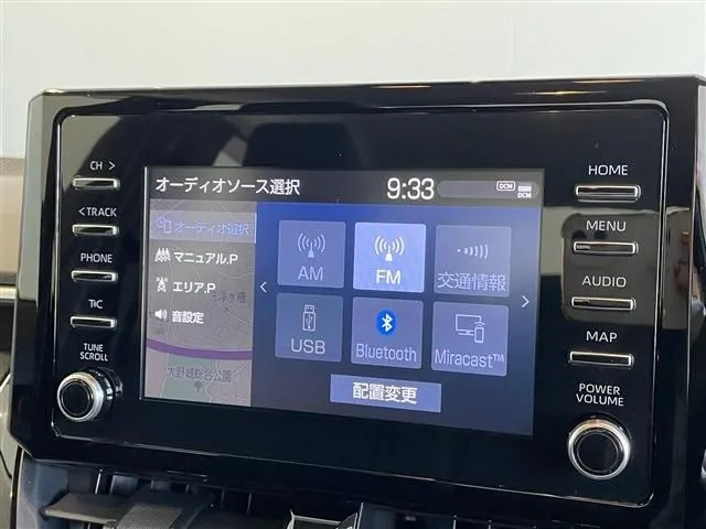 トヨタ　カローラ　セダン　ハイブリッド