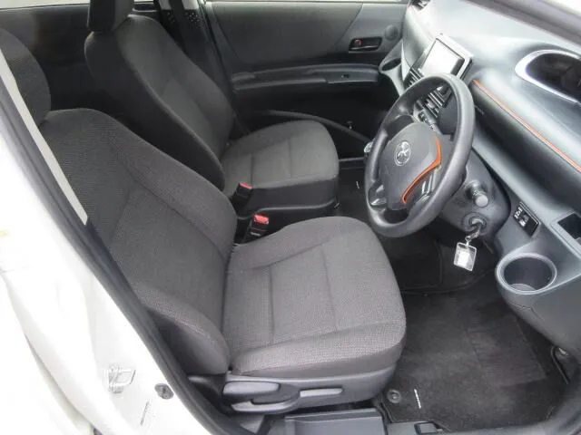 トヨタ　シエンタ