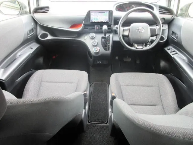 トヨタ　シエンタ