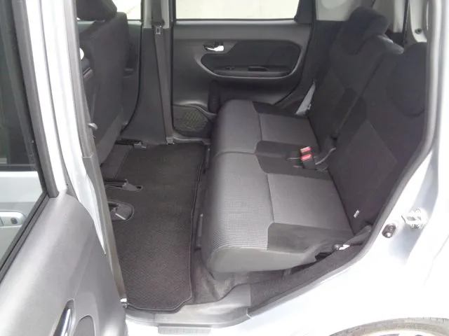 ムーヴ　４ＷＤ（ダイハツ）の車両写真