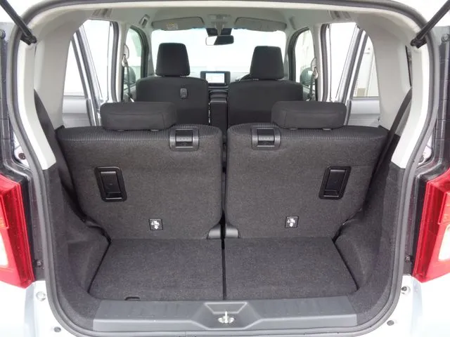 ムーヴ　４ＷＤ（ダイハツ）の車両写真