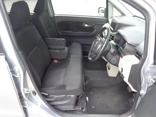 ムーヴ　４ＷＤ（ダイハツ）の車両写真