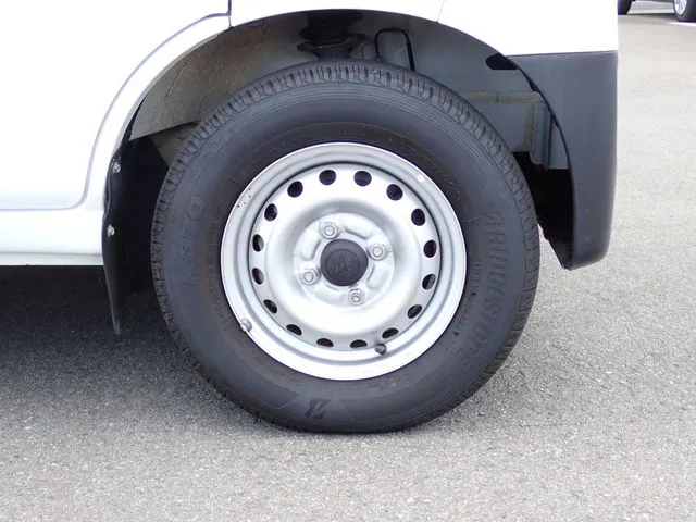 ダイハツ ハイゼットカーゴ