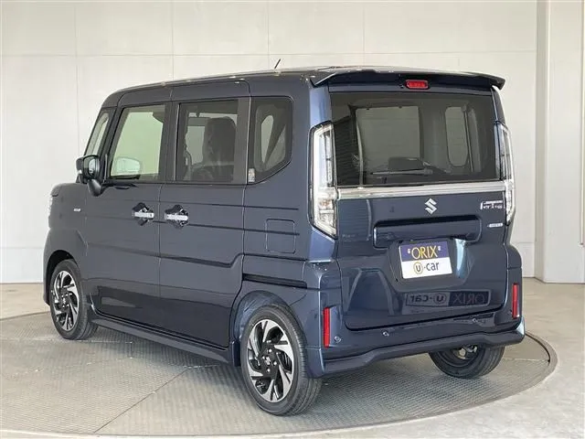 スペーシア　カスタム（スズキ）の車両写真