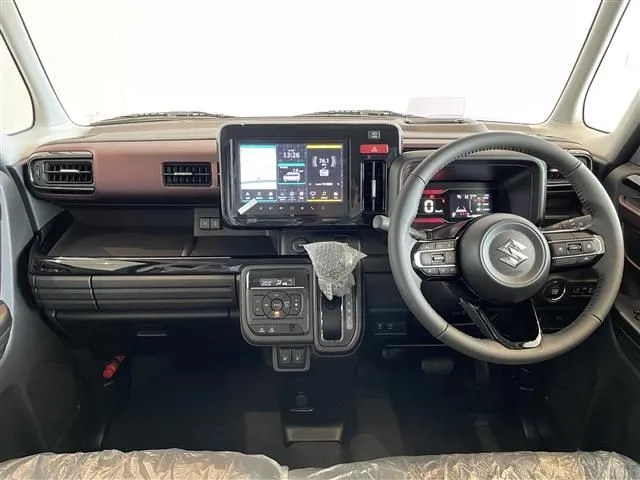 スペーシア　カスタム（スズキ）の車両写真