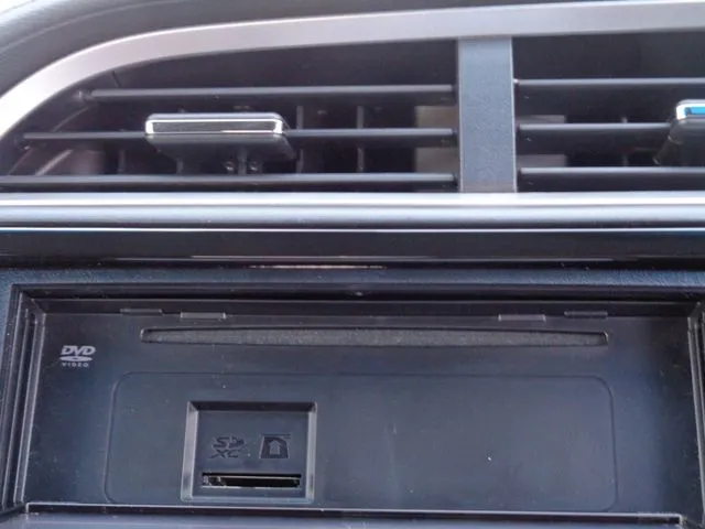 ホンダ　シャトル　ハイブリッド