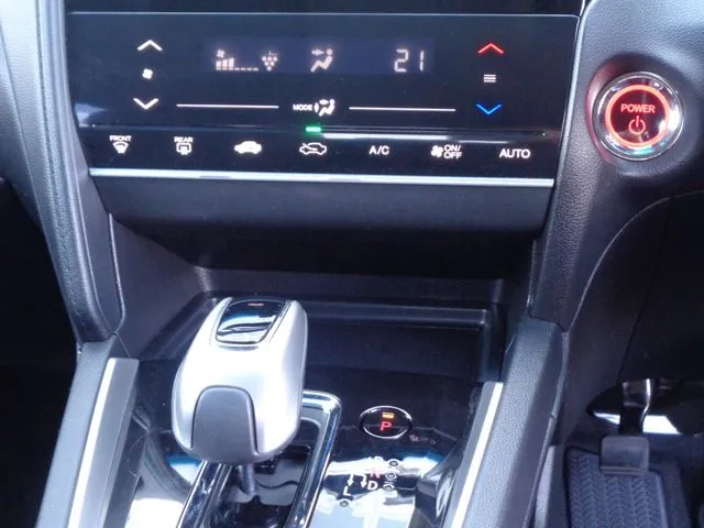 ホンダ　シャトル　ハイブリッド