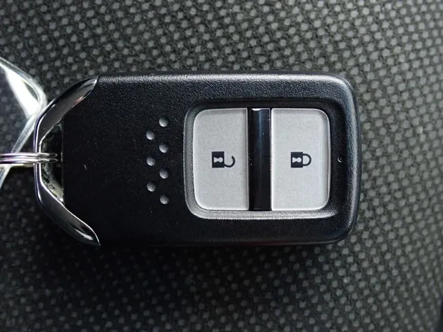 ホンダ　シャトル　ハイブリッド