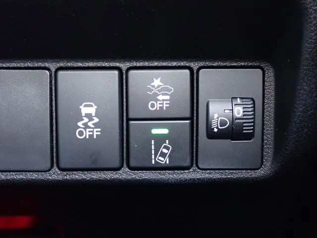 ホンダ　シャトル　ハイブリッド