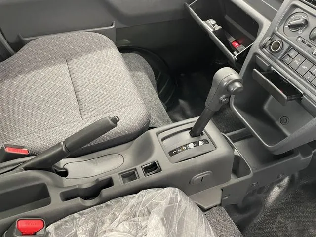 スズキ　キャリイトラック　４ＷＤ