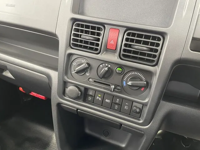 スズキ　キャリイトラック　４ＷＤ