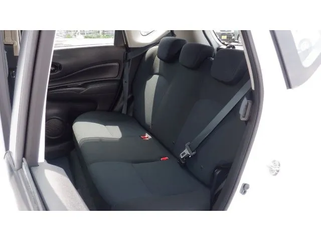 ノート（ニッサン）の車両写真