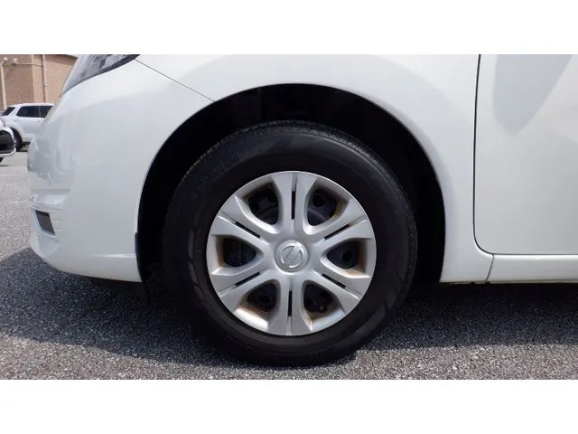 ノート（ニッサン）の車両写真