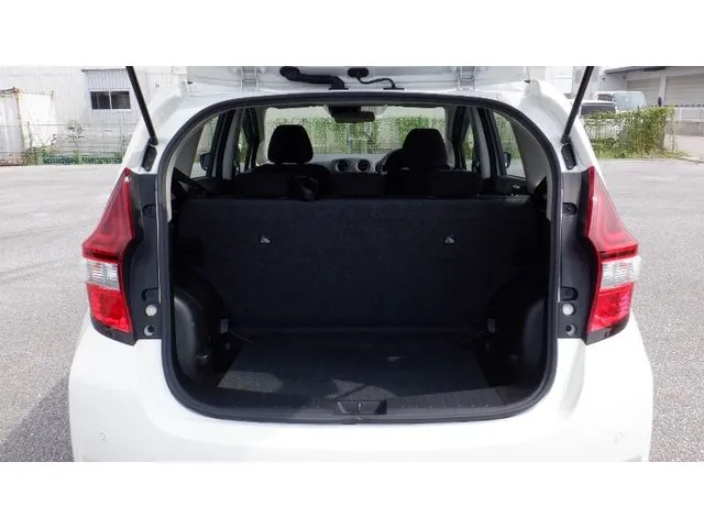 ノート（ニッサン）の車両写真