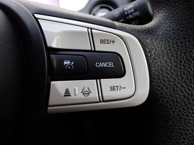 ホンダ　フィット　ｅ：ＨＥＶ