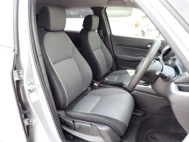 ホンダ　フィット　ｅ：ＨＥＶ