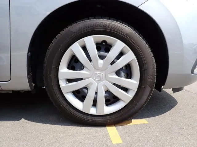 ホンダ　フィット　ｅ：ＨＥＶ