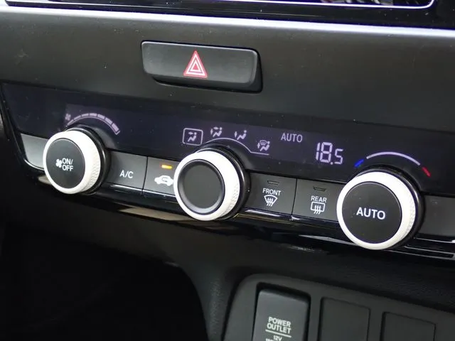 ホンダ　フィット　ｅ：ＨＥＶ