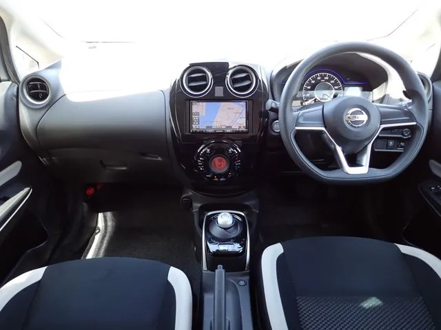 ニッサン ノート
