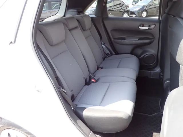 フィット　ｅ：ＨＥＶ（ホンダ）の車両写真