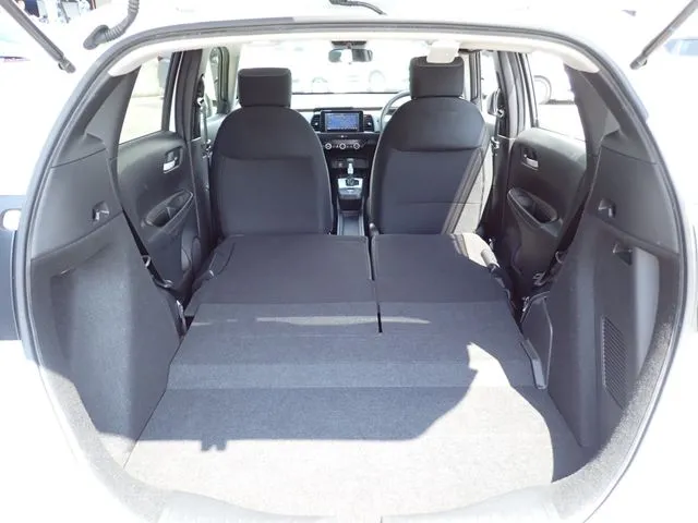 フィット　ｅ：ＨＥＶ（ホンダ）の車両写真