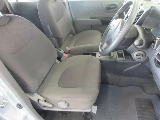 NV150 AD 4WD(ニッサン)の車両写真