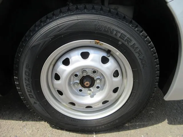 NV150 AD 4WD(ニッサン)の車両写真