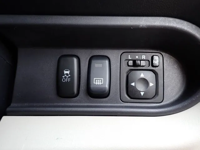 アイ　ミーブ（ミツビシ）の車両写真