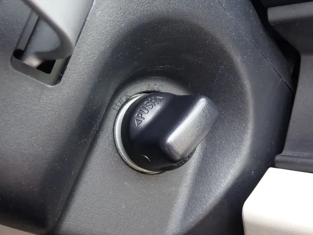 アイ　ミーブ（ミツビシ）の車両写真