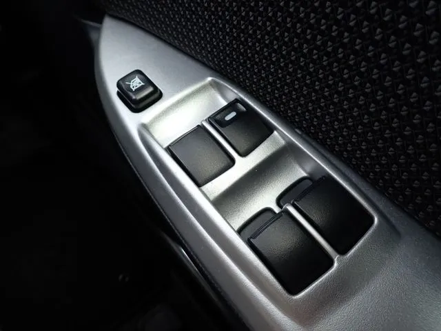 アイ　ミーブ（ミツビシ）の車両写真