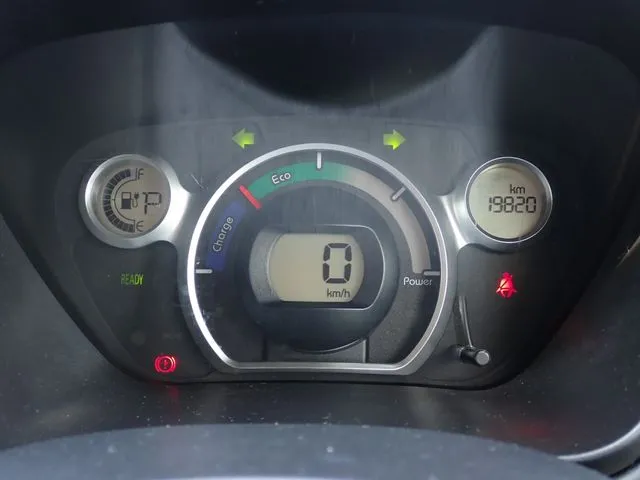 アイ　ミーブ（ミツビシ）の車両写真