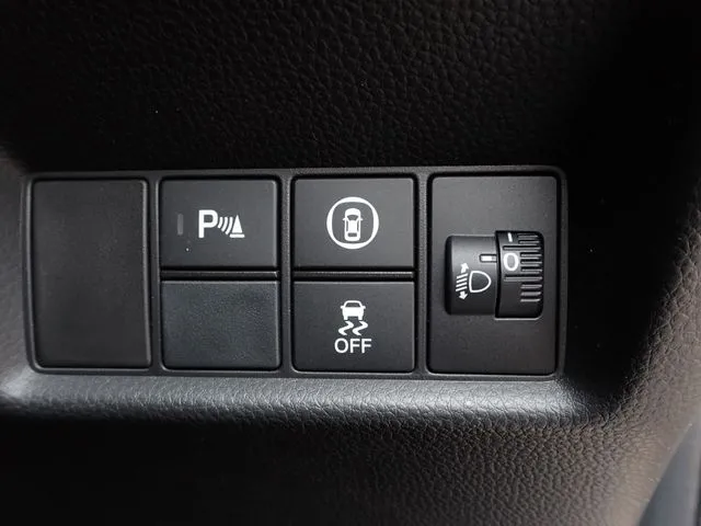 ホンダ　フィット　ｅ：ＨＥＶ