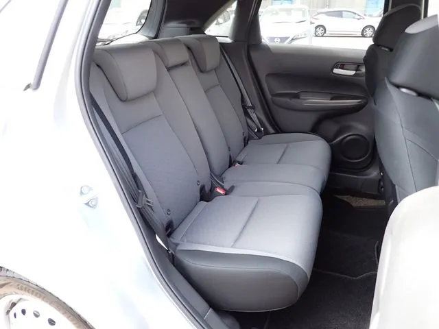 ホンダ　フィット　ｅ：ＨＥＶ