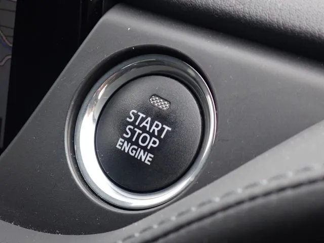 マツダ　アテンザ　セダン