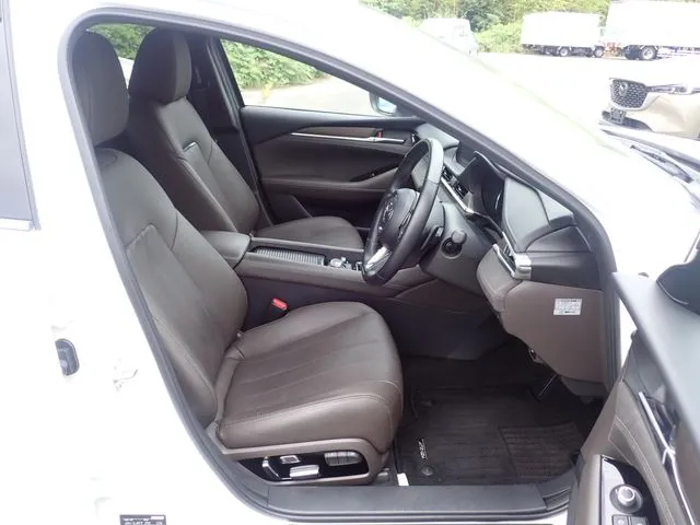 マツダ　アテンザ　セダン