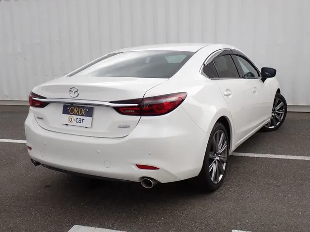 マツダ　アテンザ　セダン