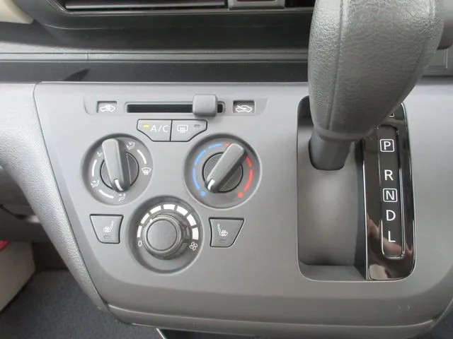 ニッサン　デイズ