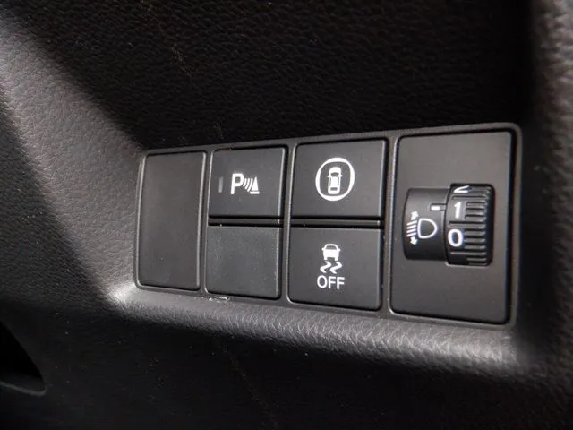 フィット　ｅ：ＨＥＶ（ホンダ）の車両写真