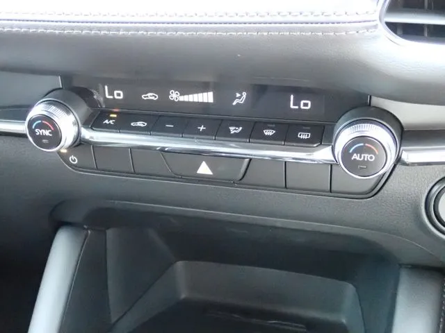 マツダ MAZDA3 ファストバック