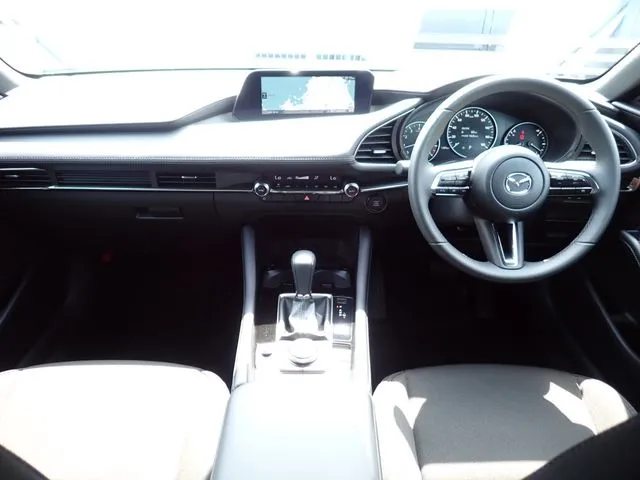 マツダ MAZDA3 ファストバック