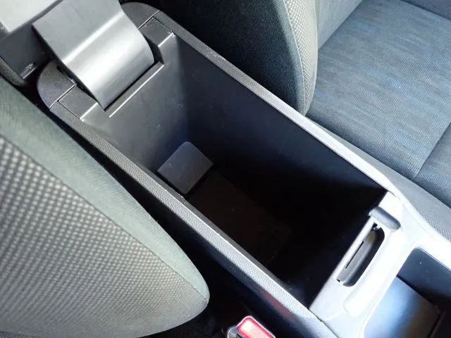 シャトル　ハイブリッド（ホンダ）の車両写真