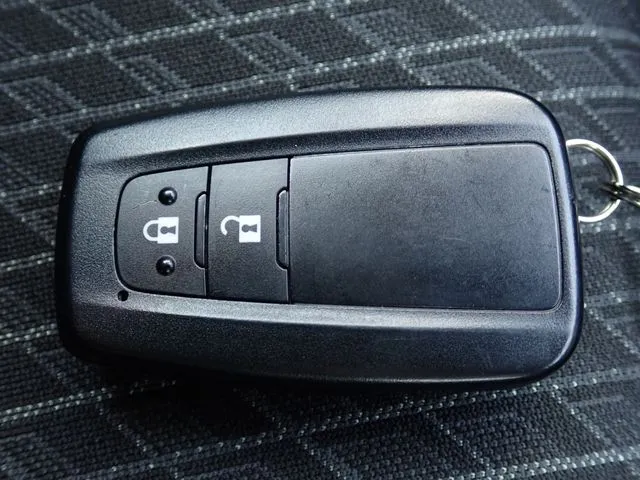 プリウス（トヨタ）の車両写真