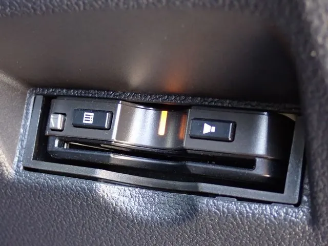 プリウス（トヨタ）の車両写真