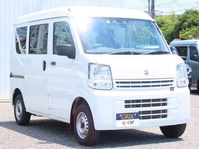 エブリイバン（スズキ）の車両写真