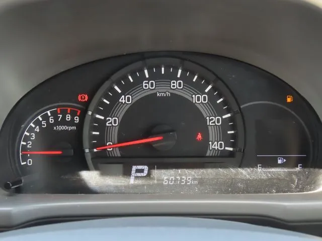 エブリイバン（スズキ）の車両写真