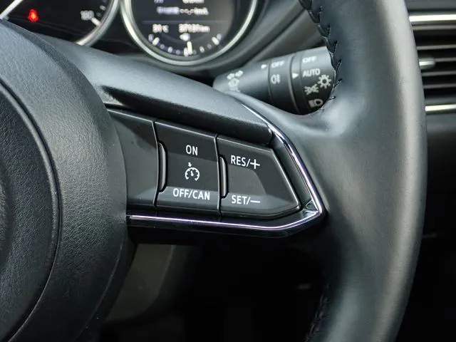 ＣＸ－８　４ＷＤ（マツダ）の車両写真