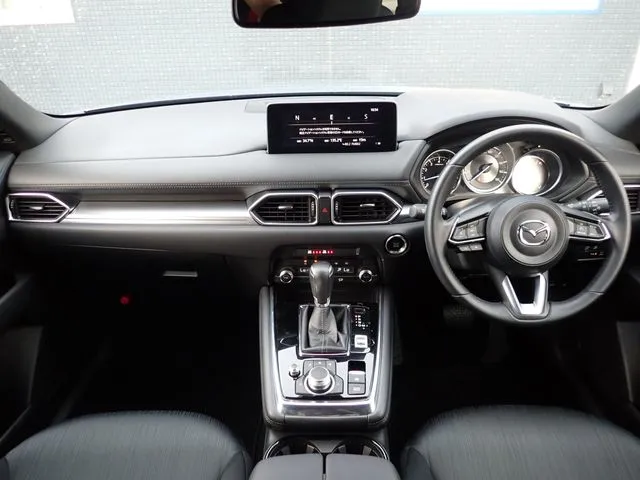 ＣＸ－８　４ＷＤ（マツダ）の車両写真