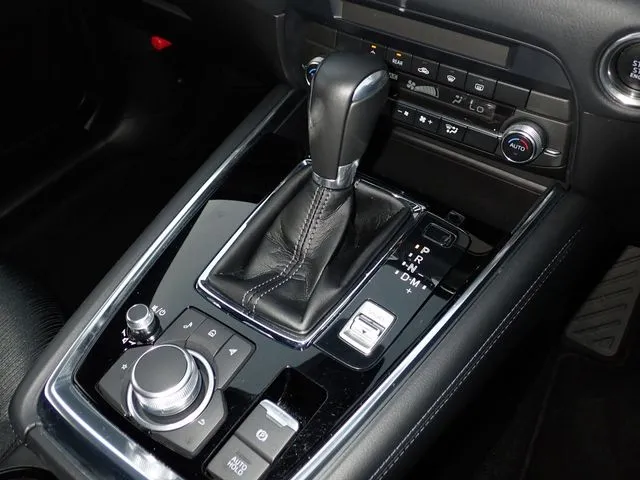 ＣＸ－８　４ＷＤ（マツダ）の車両写真