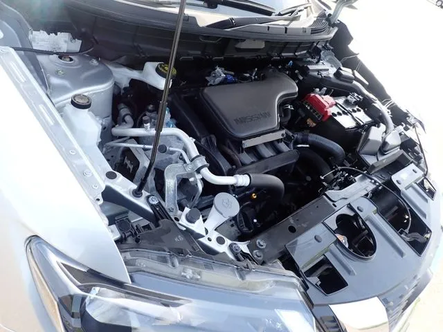 ニッサン　エクストレイル　４ＷＤ