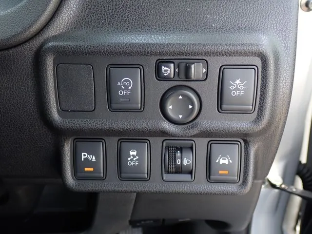 ノート（ニッサン）の車両写真